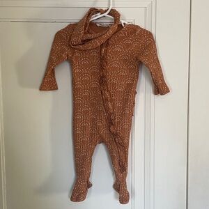 Jessica Simpson Tan Kids One Piece Footie